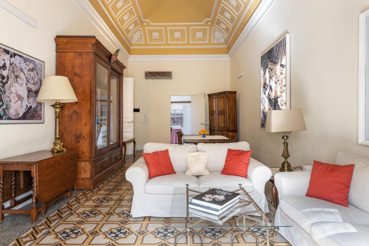 Catania City Center Historical Building Home Kültér fotó
